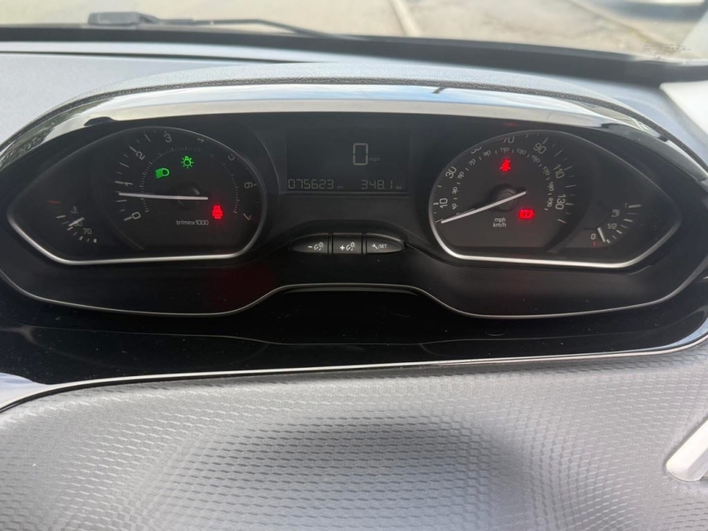 Used Peugeot 208 2017 for sale - 76132021: Photo 22