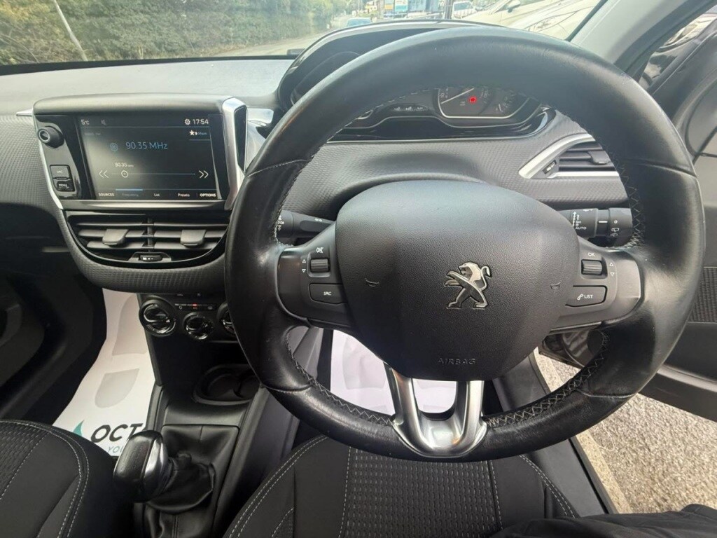 Used Peugeot 208 2017 for sale - 76132021: Photo 23