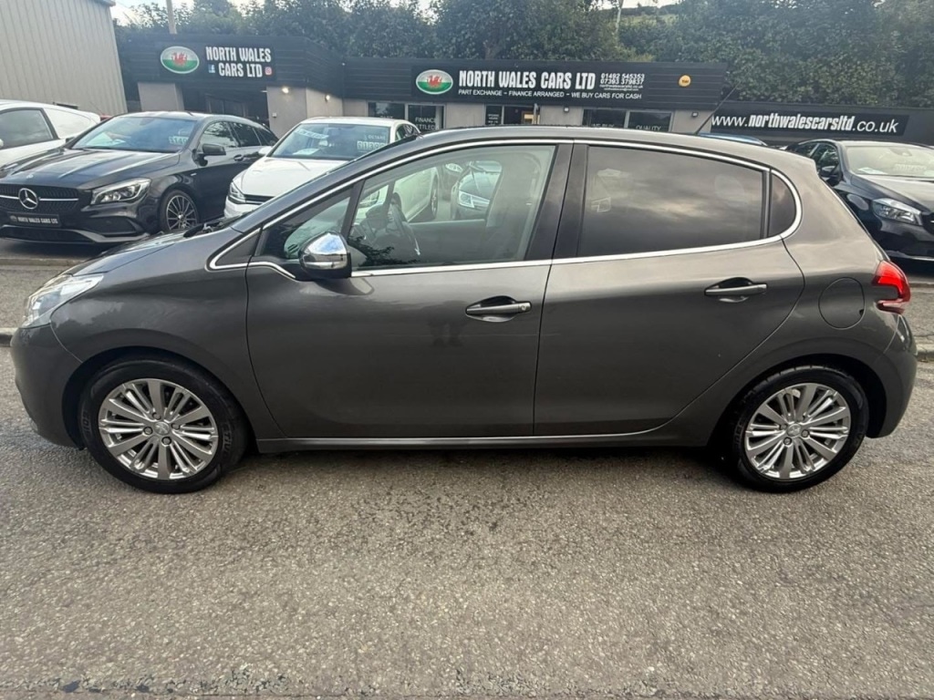 Used Peugeot 208 2017 for sale - 76132021: Photo 5