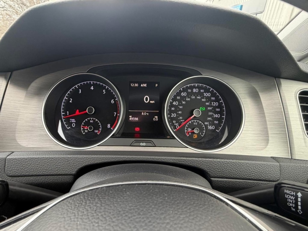 Used Volkswagen Golf 2016 for sale - 77312936: Photo 21