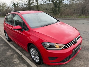 Used Volkswagen Golf SV 2015 for sale - 77813227: Photo