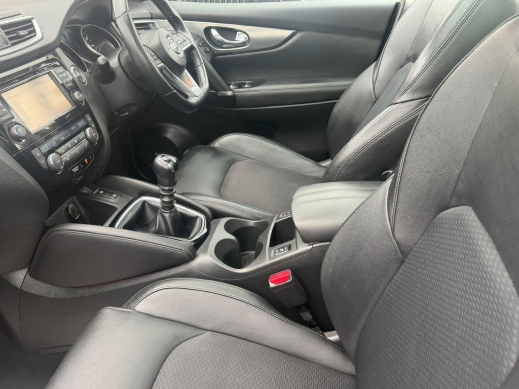 Used Nissan Qashqai 2017 for sale - 78139472: Photo 17