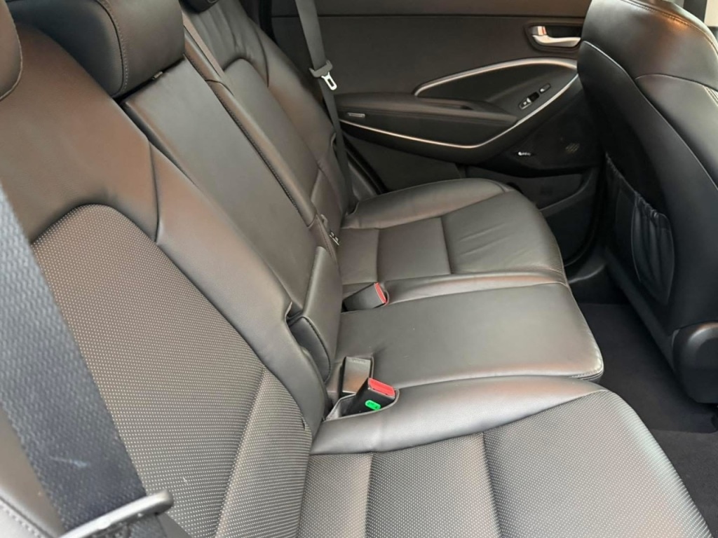 Used Hyundai Santa Fe 2015 for sale - 77306891: Photo 15