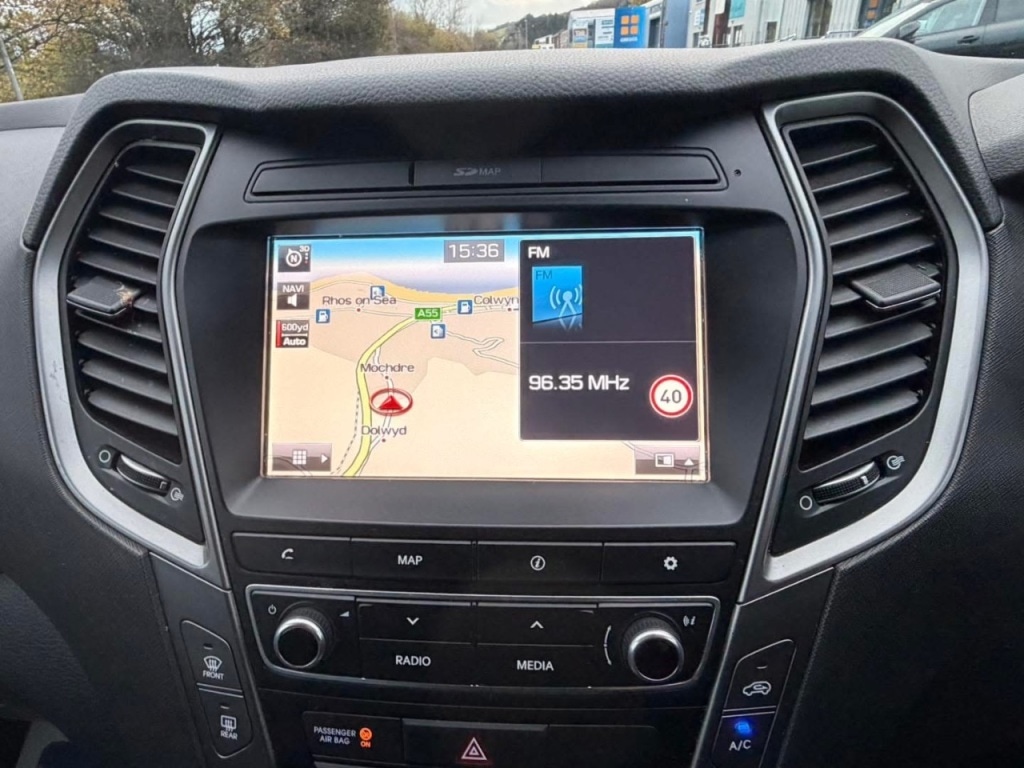 Used Hyundai Santa Fe 2015 for sale - 77306891: Photo 23