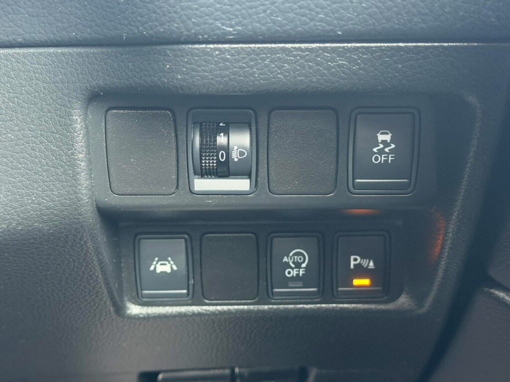 Used Nissan Qashqai 2015 for sale - 77318406: Photo 30