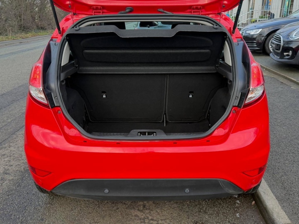 Used Ford Fiesta 2015 for sale - 77392010: Photo 10