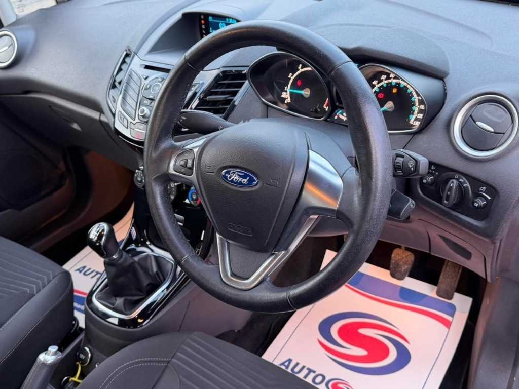 Used Ford Fiesta 2015 for sale - 77392010: Photo 11