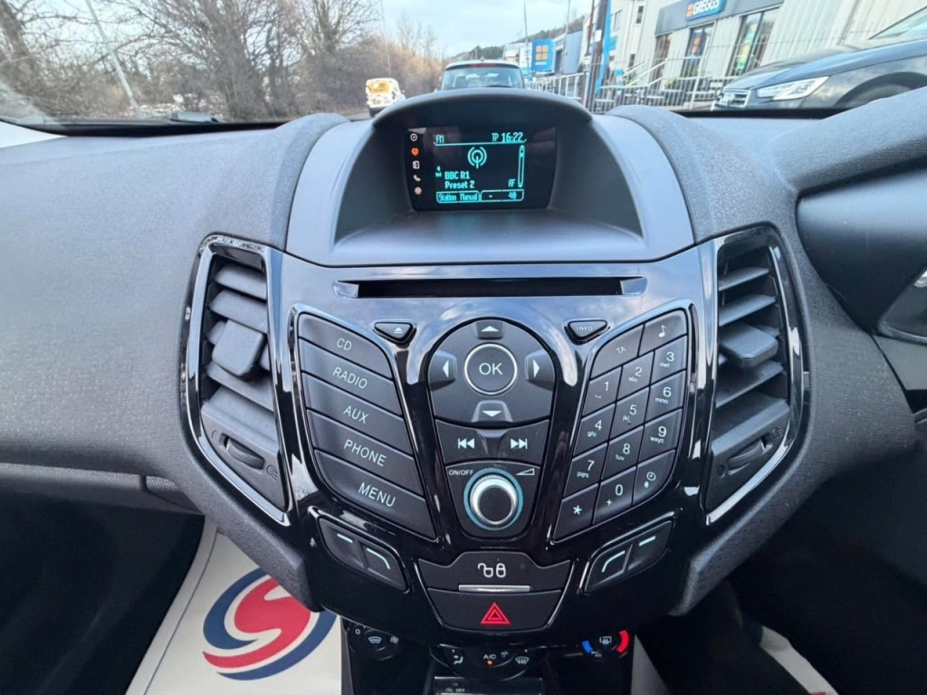 Used Ford Fiesta 2015 for sale - 77392010: Photo 24