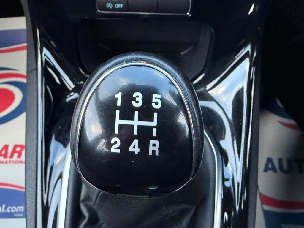 Used Ford Fiesta 2015 for sale - 77392010: Photo 28