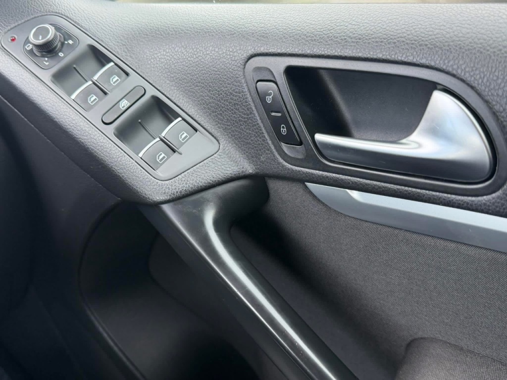 Used Volkswagen Tiguan 2016 for sale - 77888530: Photo 28