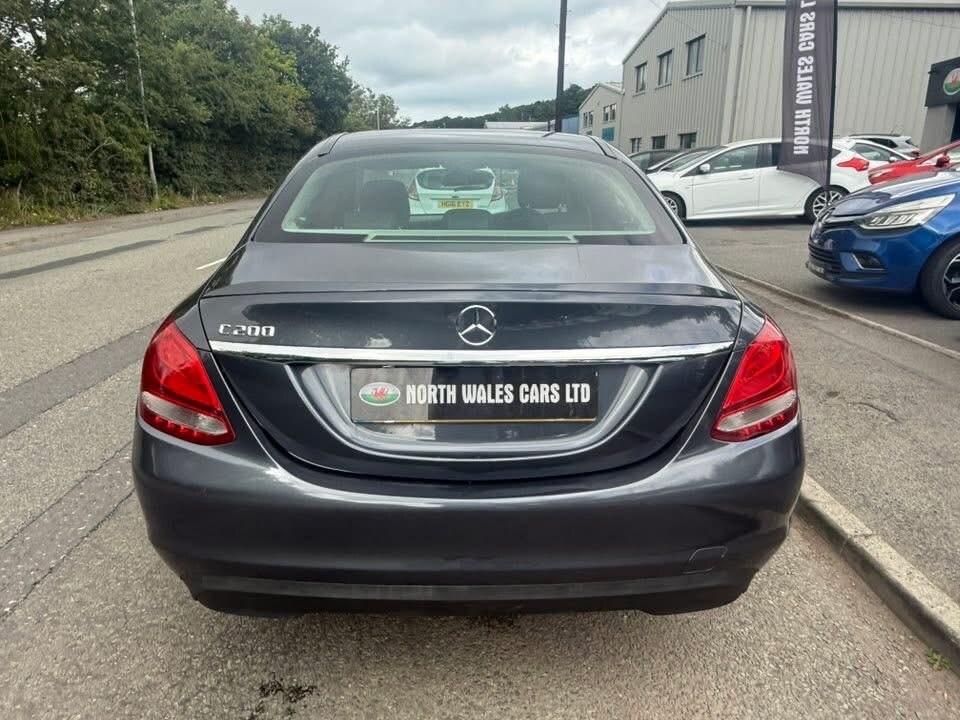 Used Mercedes-Benz C Class 2015 for sale - 76132044: Photo 8