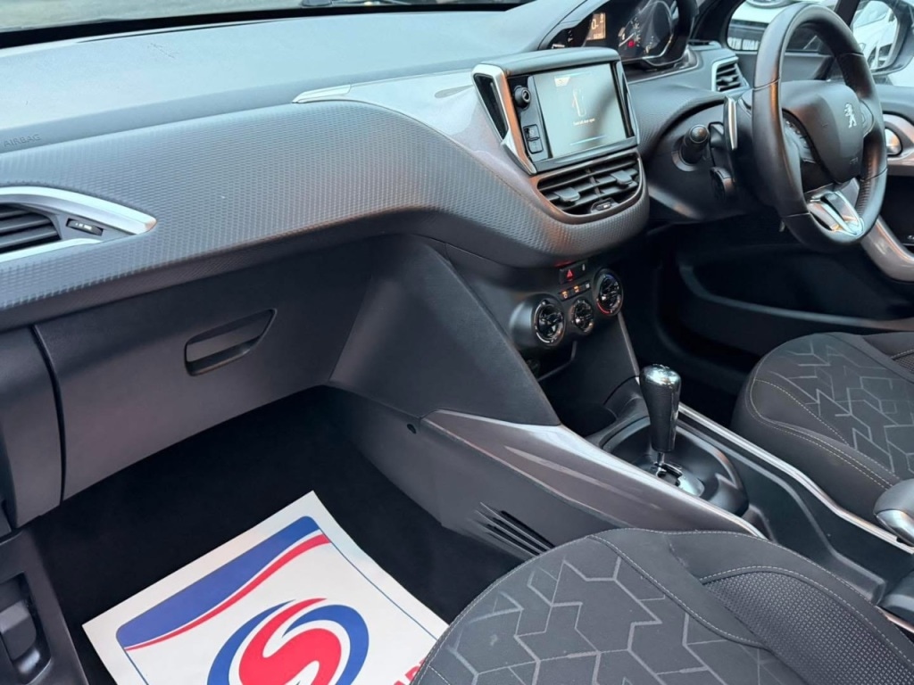 Used Peugeot 2008 2014 for sale - 76594640: Photo 14