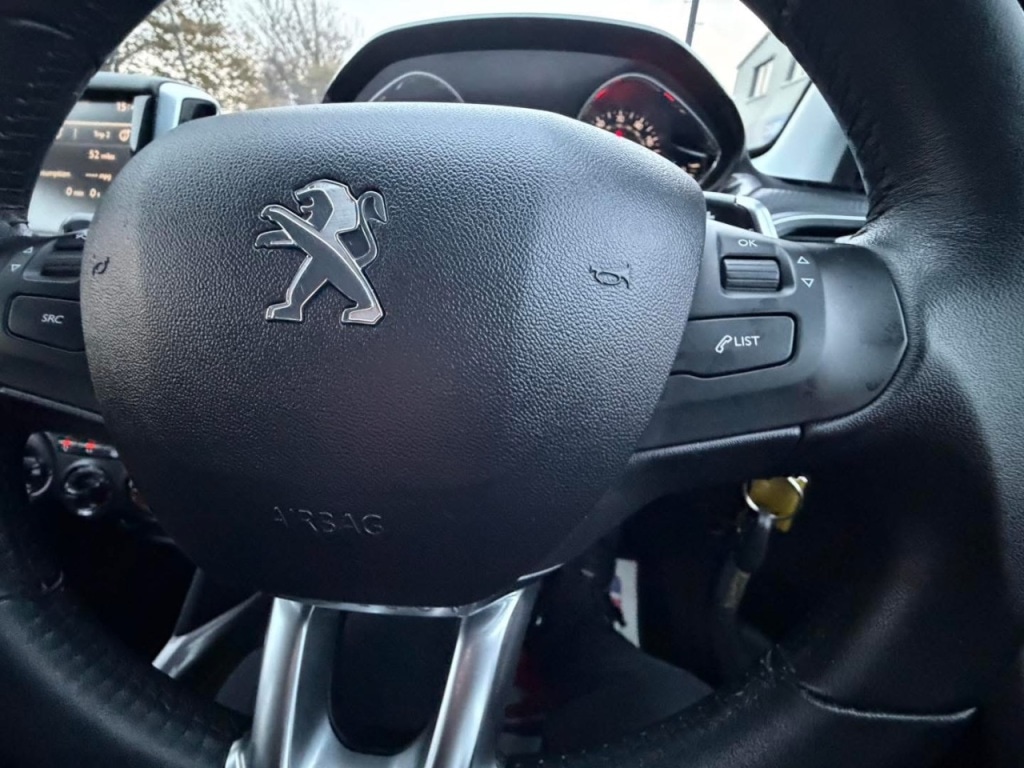 Used Peugeot 2008 2014 for sale - 76594640: Photo 21