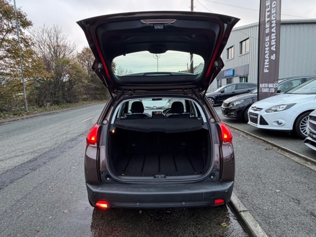 Used Peugeot 2008 2014 for sale - 76594640: Photo 9