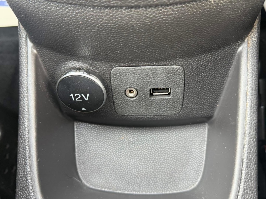 Used Ford Fiesta 2015 for sale - 77631500: Photo 30