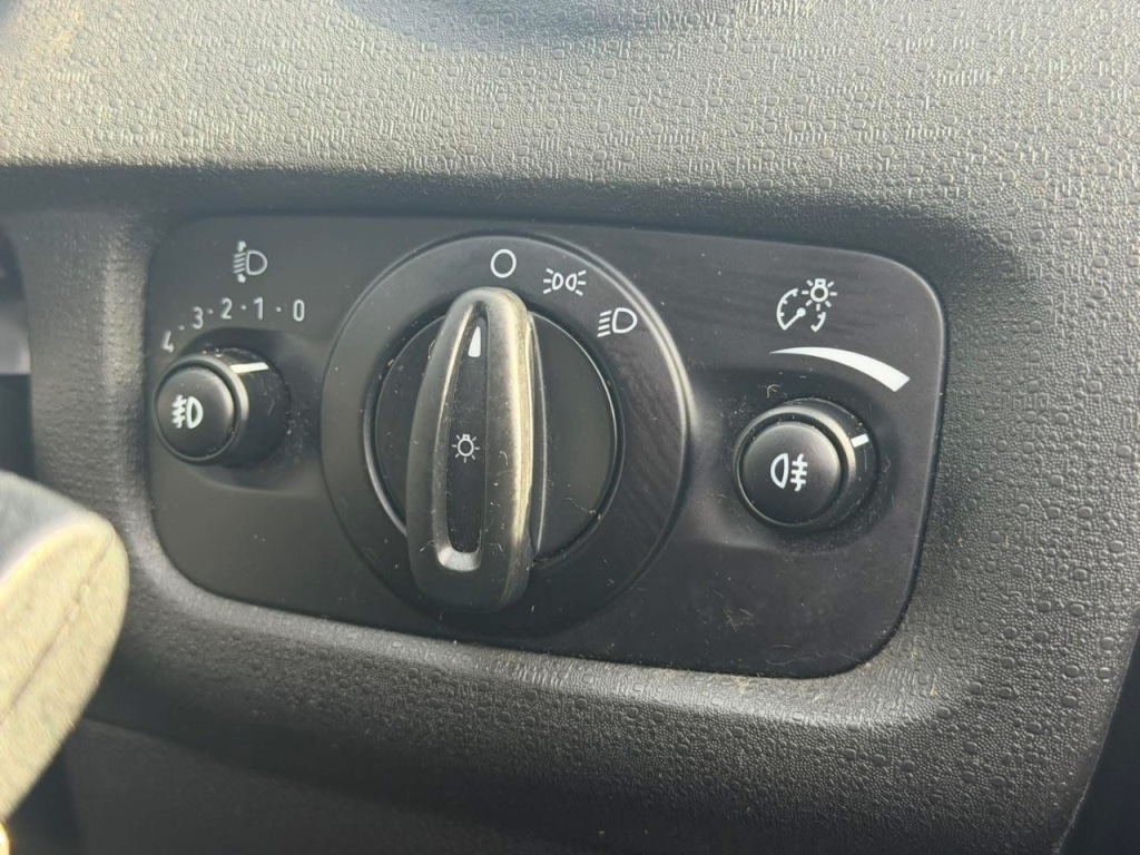 Used Ford Fiesta 2015 for sale - 77631500: Photo 32