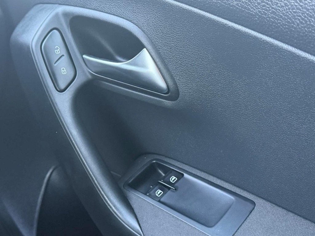 Used Volkswagen Polo 2012 for sale - 76649992: Photo 24