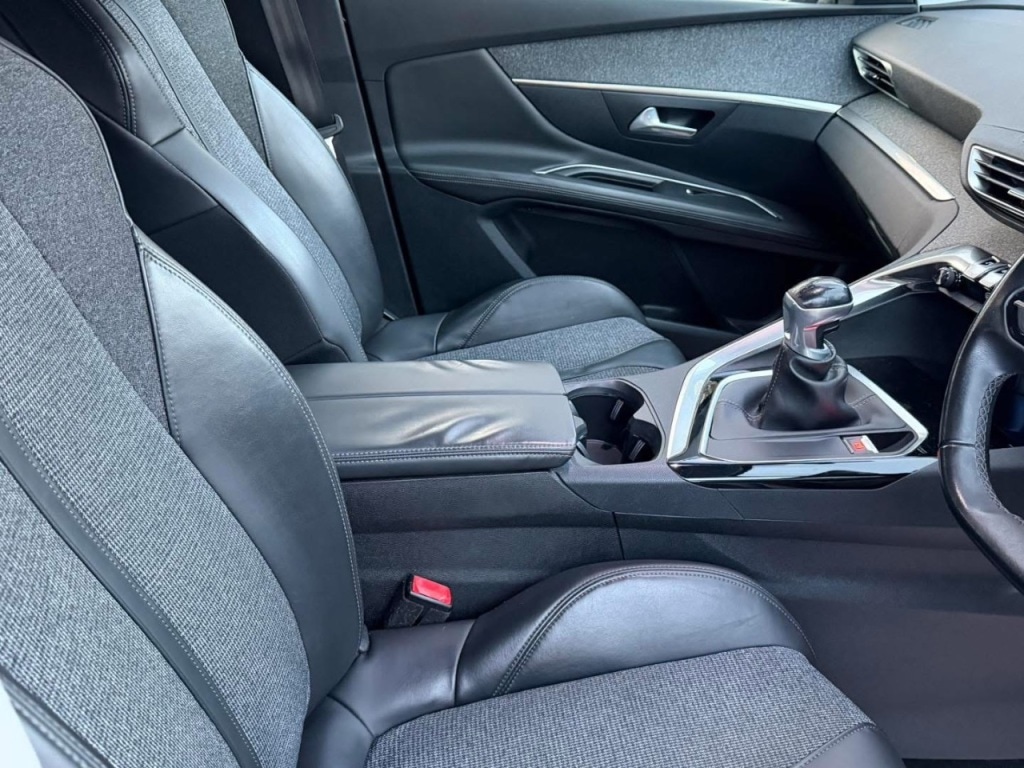 Used Peugeot 3008 2018 for sale - 76363159: Photo 13