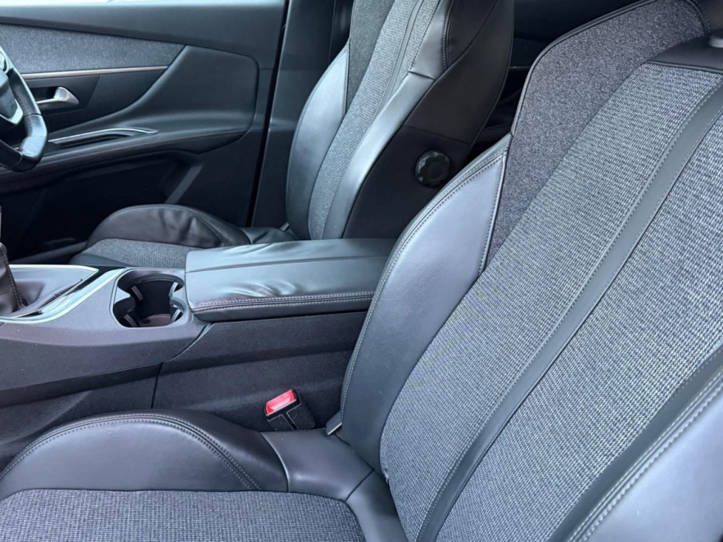 Used Peugeot 3008 2018 for sale - 76363159: Photo 16