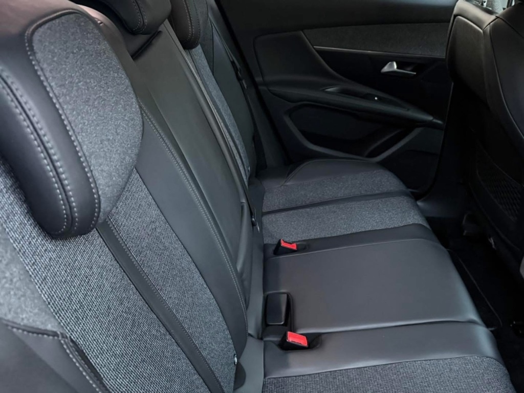 Used Peugeot 3008 2018 for sale - 76363159: Photo 17