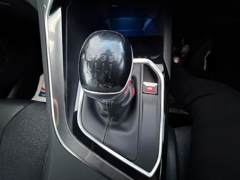 Used Peugeot 3008 2018 for sale - 76363159: Photo 28