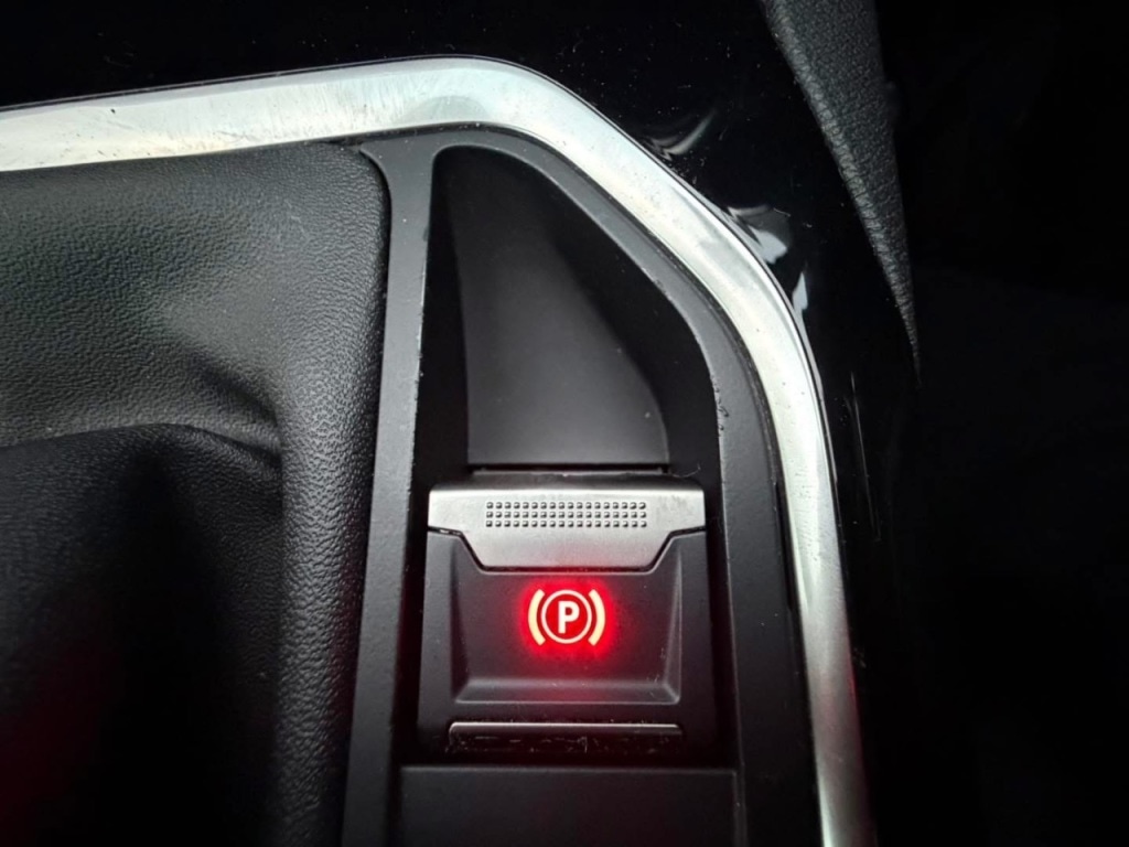 Used Peugeot 3008 2018 for sale - 76363159: Photo 29