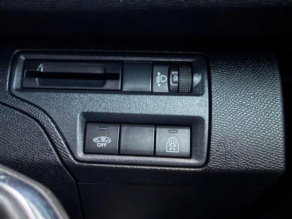 Used Peugeot 3008 2018 for sale - 76363159: Photo 30