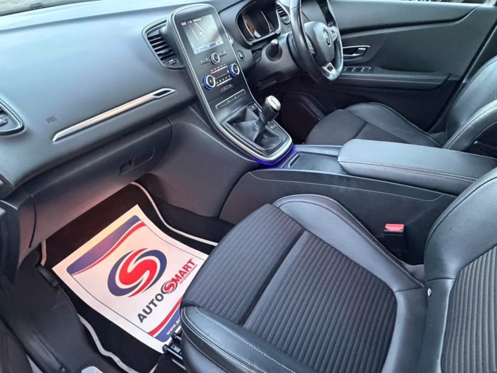 Used Renault Grand Scenic 2018 for sale - 76422178: Photo 14