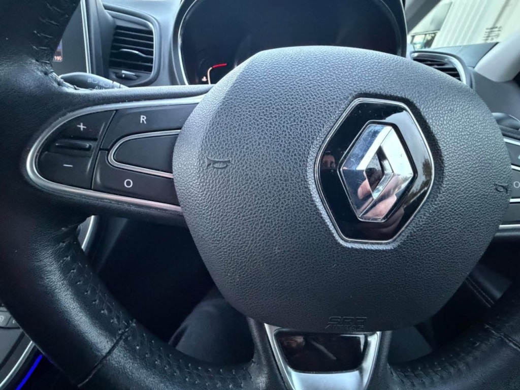 Used Renault Grand Scenic 2018 for sale - 76422178: Photo 20