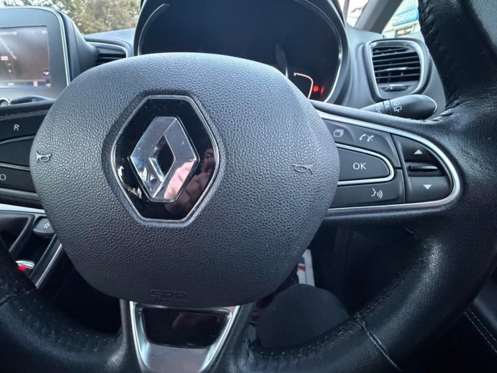 Used Renault Grand Scenic 2018 for sale - 76422178: Photo 21