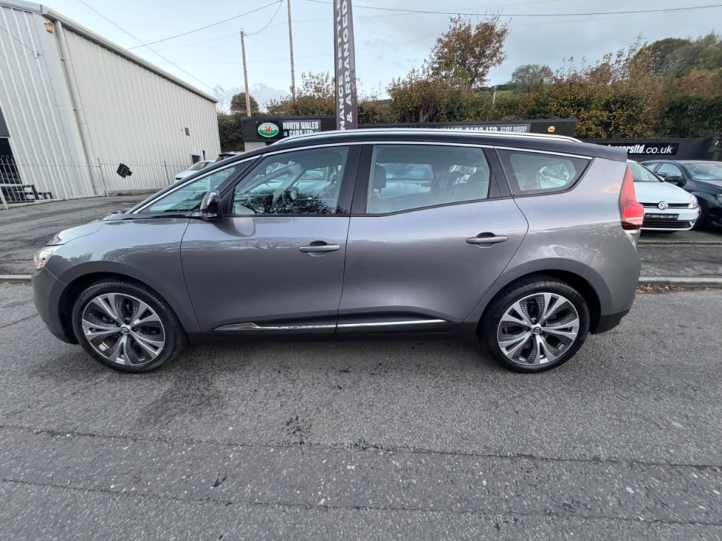 Used Renault Grand Scenic 2018 for sale - 76422178: Photo 5