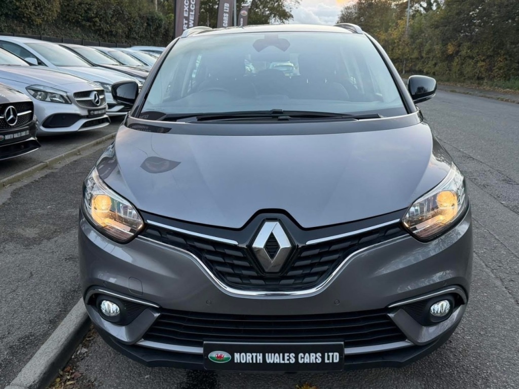 Used Renault Grand Scenic 2018 for sale - 76422178: Photo 7