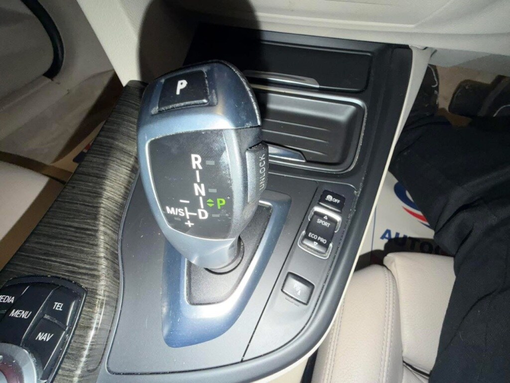 Used BMW 3 Series 2012 for sale - 76625550: Photo 23