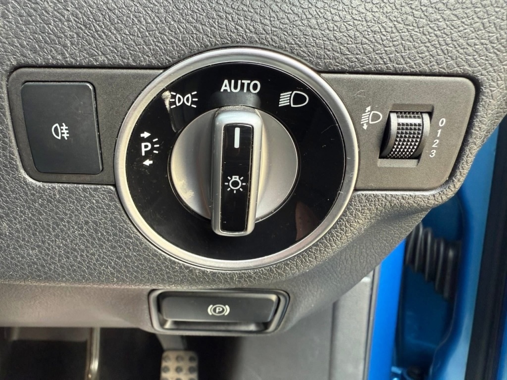 Used Mercedes-Benz A-Class 2017 for sale - 76132046: Photo 32