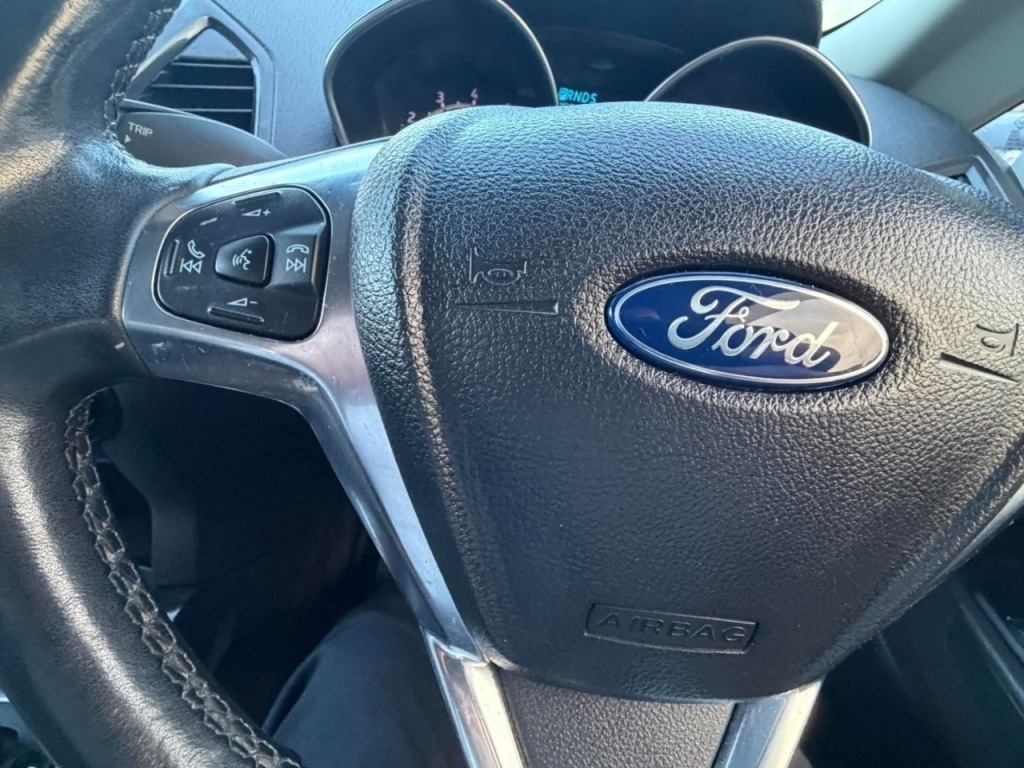Used Ford Ecosport 2015 for sale - 77306913: Photo 20
