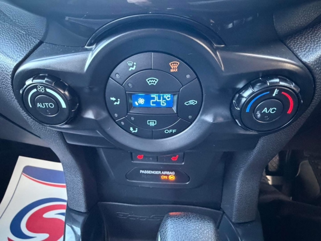 Used Ford Ecosport 2015 for sale - 77306913: Photo 26