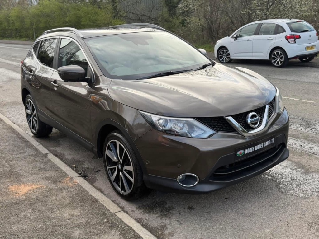 Used Nissan Qashqai 2015 for sale - 78061771: Photo 2