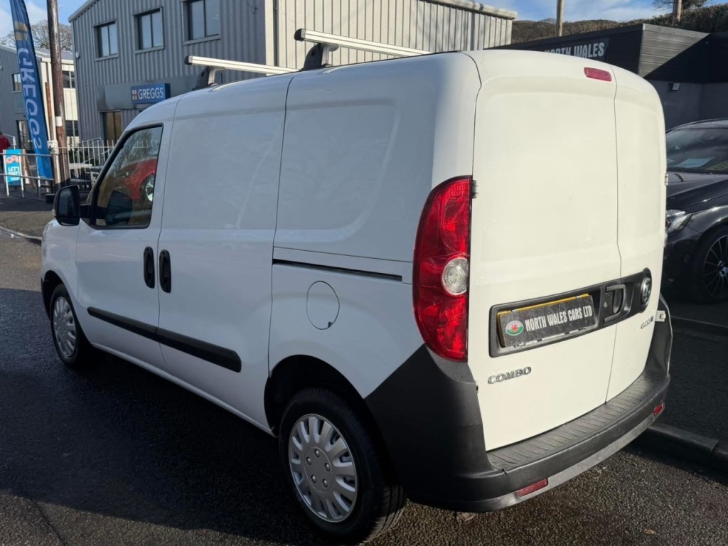 Used Vauxhall Combo 2013 for sale - 77377871: Photo 2