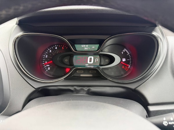 Used Renault Captur 2017 for sale - 76205842: Photo 23