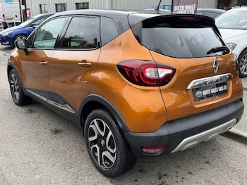 Used Renault Captur 2017 for sale - 76205842: Photo