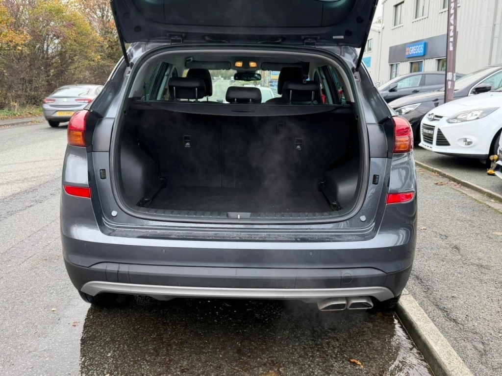 Used Hyundai TUCSON 2018 for sale - 76595705: Photo 10