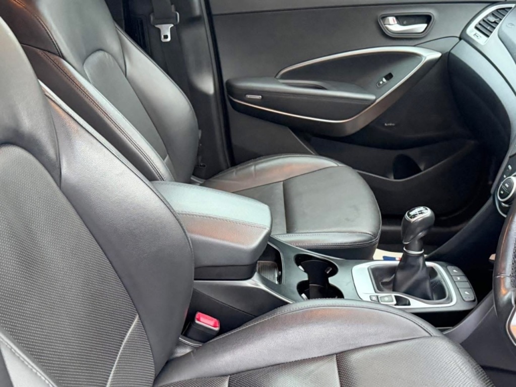 Used Hyundai Santa Fe 2015 for sale - 76595706: Photo 11