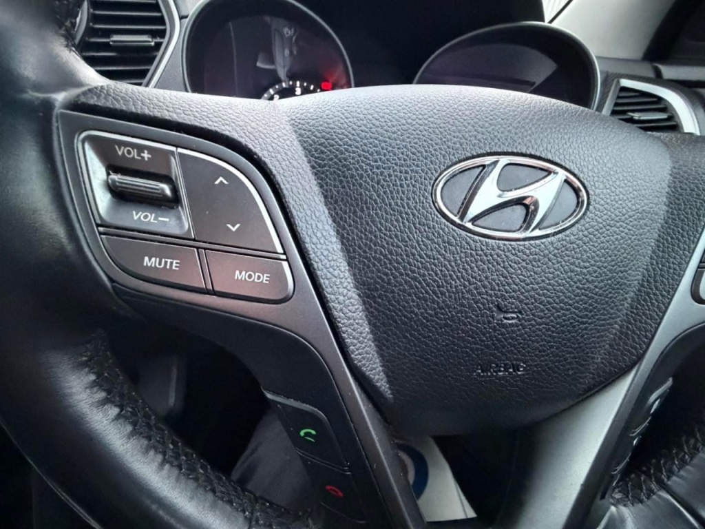 Used Hyundai Santa Fe 2015 for sale - 76595706: Photo 18