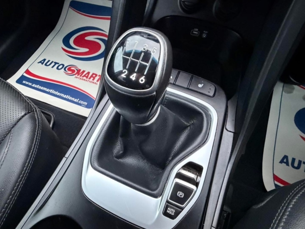 Used Hyundai Santa Fe 2015 for sale - 76595706: Photo 25