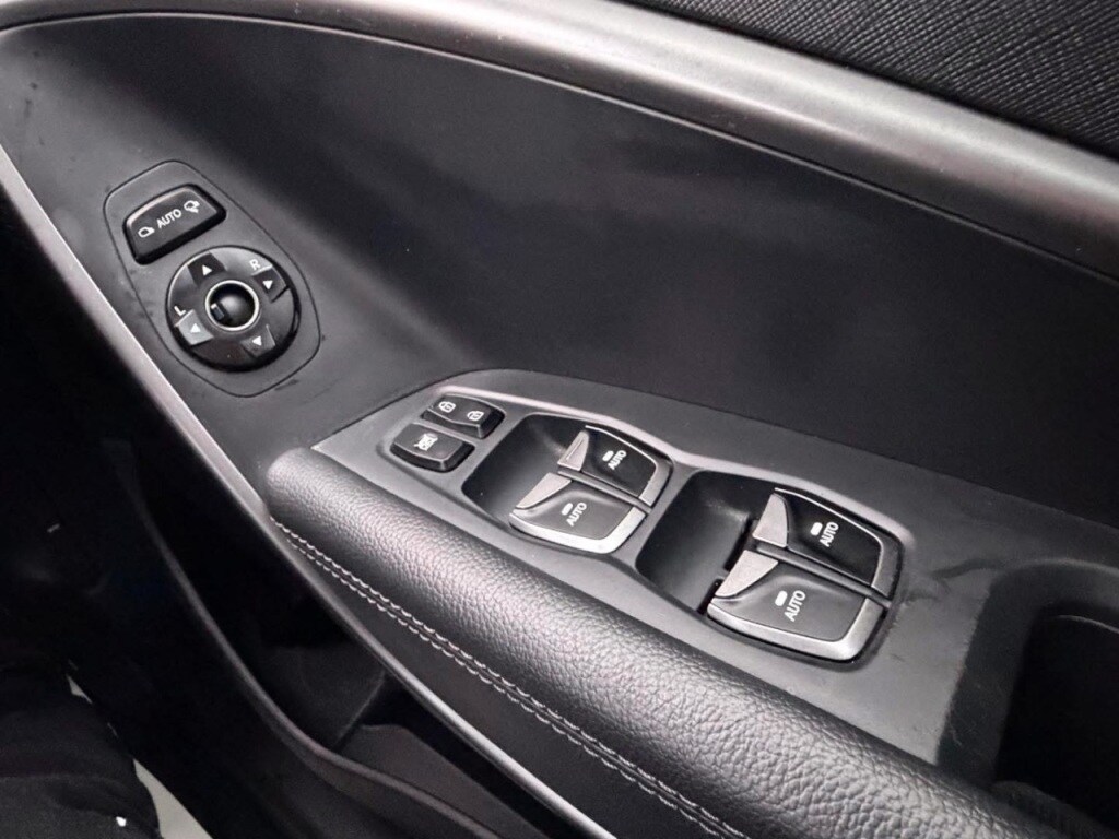 Used Hyundai Santa Fe 2015 for sale - 76595706: Photo 27