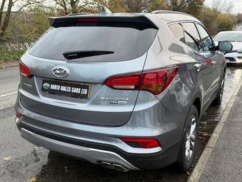 Used Hyundai Santa Fe 2015 for sale - 76595706: Photo