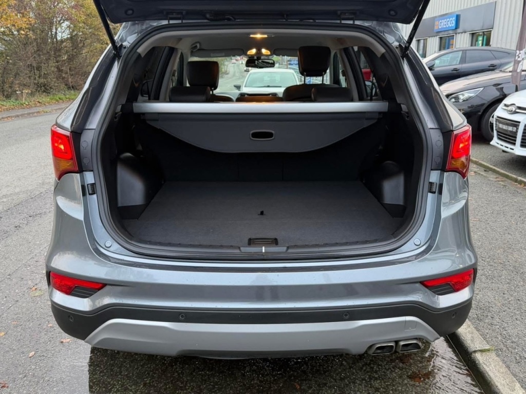 Used Hyundai Santa Fe 2015 for sale - 76595706: Photo 8