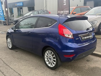Used Ford Fiesta 2015 for sale - 78250778: Photo