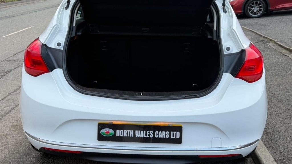 Used Vauxhall Astra 2015 for sale - 77446058: Photo 10