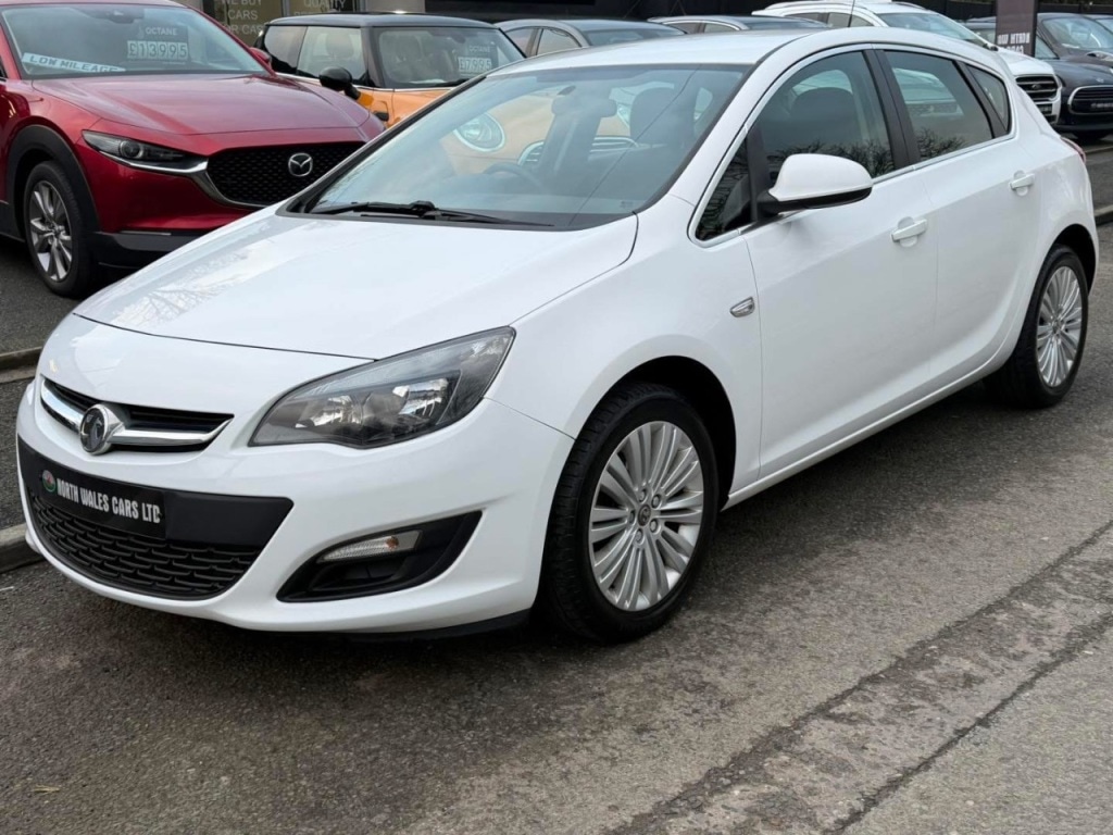 Used Vauxhall Astra 2015 for sale - 77446058: Photo 3